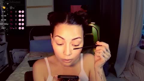 Snapshot of valorant_girl chatting on April 2026 05:48:02 PM Little Devil online show from April 2026 05:48:02 PM