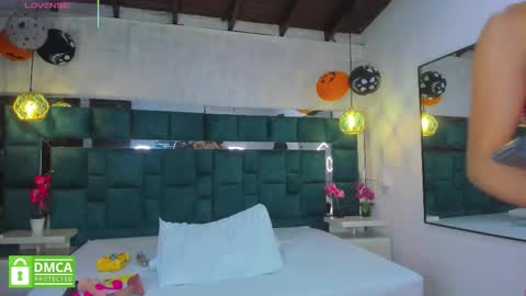 valtira nova online show from November 2025 06:53:02 PM