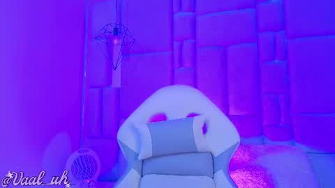 Snapshot of valuh_blake chatting on July 2026 04:10:02 AM Valuh online show from July 2026 04:10:02 AM