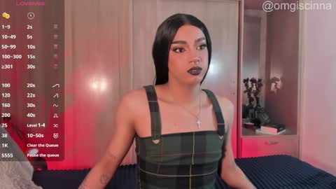 Snapshot of vampy__cinna chatting on May 2026 05:07:02 PM Cinnamon online show from May 2026 05:07:02 PM