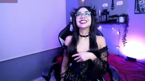 vampy_dolll online show from April 2026 12:13:02 AM