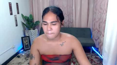 Snapshot of vampy_ebony_laxine chatting on October 2025 08:23:02 AM vampy_ebony_laxine online show from October 2025 08:23:02 AM