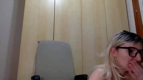 Vanda online show from January 2026 05:00:01 AM