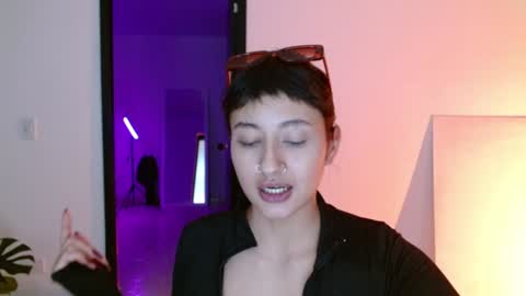 Snapshot of vandalovee chatting on January 2025 02:43:02 AM Babi Alu online show from January 2025 02:43:02 AM