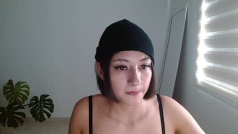 Snapshot of vandalovee chatting on January 2025 04:27:02 PM Babi Alu online show from January 2025 04:27:02 PM