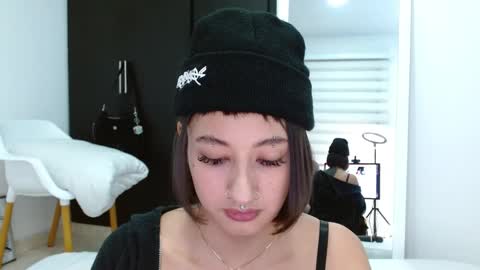 Snapshot of vandalovee chatting on February 2025 06:43:01 AM Babi Alu online show from February 2025 06:43:01 AM