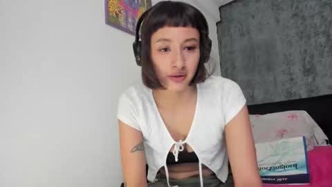 Snapshot of vandalovee chatting on March 2025 08:27:02 PM Babi Alu online show from March 2025 08:27:02 PM