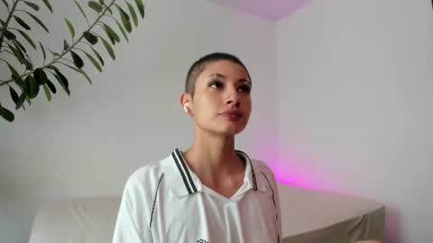 Snapshot of vandalovee chatting on July 2026 06:26:01 PM Babi Alu online show from July 2026 06:26:01 PM