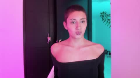 Snapshot of vandalovee chatting on July 2026 06:00:02 AM Babi Alu online show from July 2026 06:00:02 AM