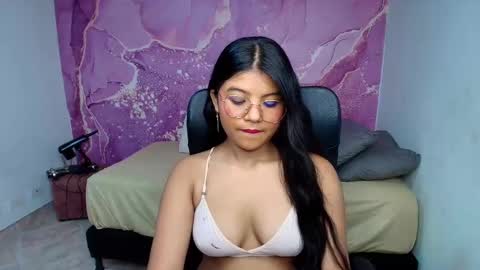 vane_latin18 online show from February 2026 08:07:01 PM