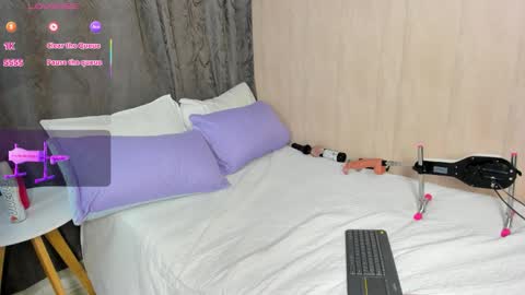 V A N E  online show from November 2025 03:07:01 AM