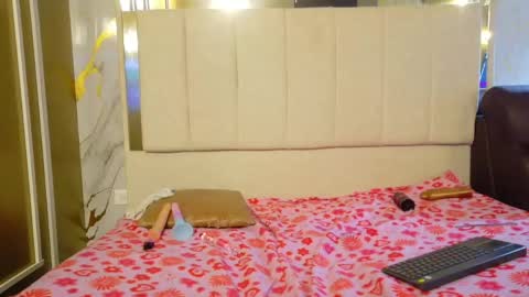 Snapshot of vanessa_7_ chatting on April 2026 09:23:01 PM Vanessa online show from April 2026 09:23:01 PM