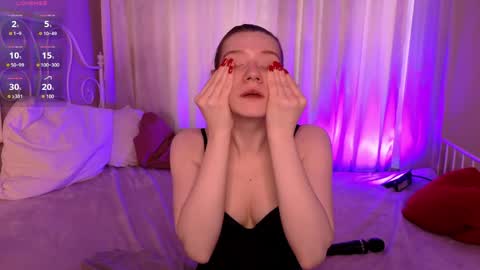 Vanessa online show from April 2026 12:00:02 PM