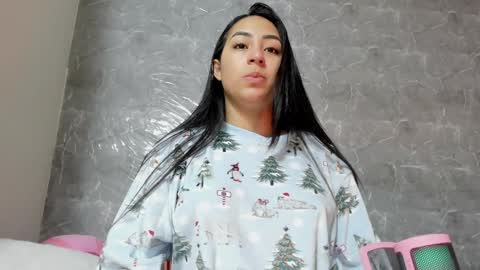 vanessaadol online show from February 2025 10:05:01 AM