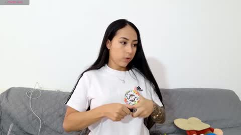Snapshot of vanessaadol chatting on July 2026 08:45:02 AM vanessaadol online show from July 2026 08:45:02 AM