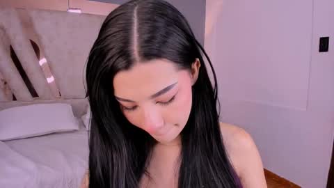 vanessaduval online show from December 2025 03:33:02 AM