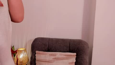 Snapshot of vanessajohnsonn chatting on May 2026 11:01:02 PM vanessajohnsonn online show from May 2026 11:01:02 PM