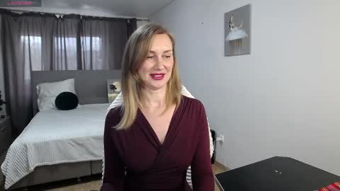 Snapshot of vanessakleiner chatting on April 2026 11:48:01 AM Vanessa online show from April 2026 11:48:01 AM