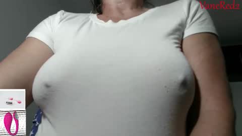 Vanesared2 online show from April 2026 12:11:02 AM