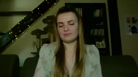 Vanessa online show from March 2026 09:35:01 AM