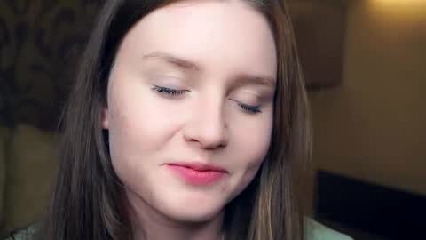 Luna online show from October 2025 05:57:02 PM