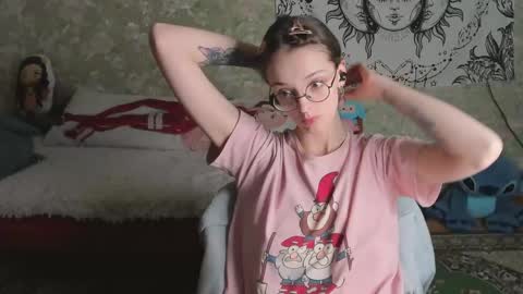 Adelina online show from April 2026 05:54:02 PM