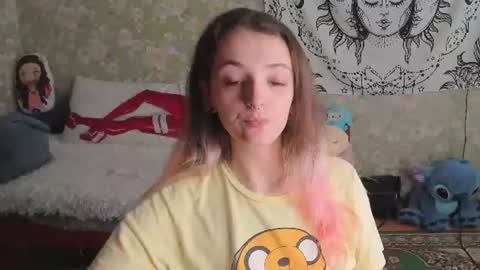 Snapshot of vanilla_arya chatting on July 2026 09:01:02 AM Adelina online show from July 2026 09:01:02 AM