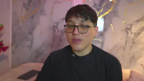 vanilla_hot_ online show from October 2025 01:46:02 PM