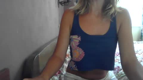 Snapshot of vanillachika205 chatting on July 2026 10:51:01 AM vanillachika205 online show from July 2026 10:51:01 AM