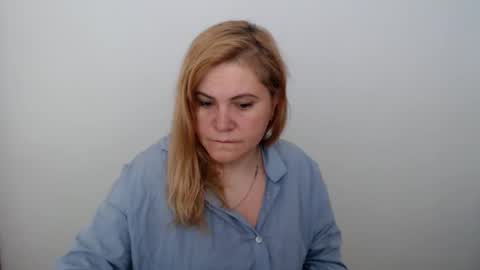 Snapshot of vanillaloveli chatting on June 2026 07:34:01 AM vanillaloveli online show from June 2026 07:34:01 AM