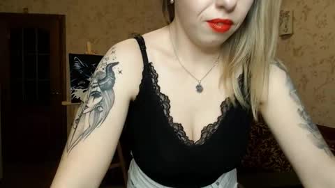 VanillaMuffin online show from January 2025 04:48:01 PM