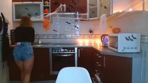 VanillaMuffin online show from October 2025 07:09:02 AM