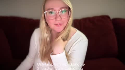 vanillapuddingpie online show from December 2024 04:58:02 AM