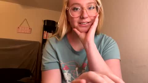 vanillapuddingpie online show from January 2025 04:16:02 AM