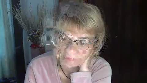 Vanillaxcreamy online show from December 2024 09:39:01 AM