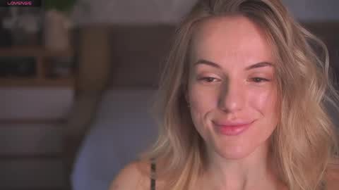 Sophie online show from April 2026 07:55:01 AM