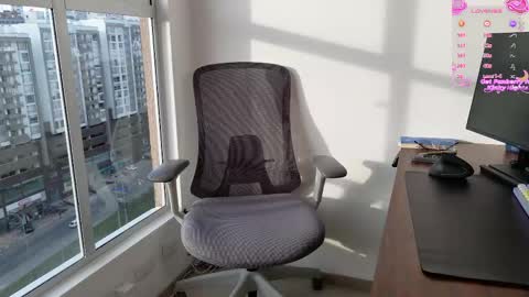 Elizabeth online show from April 2026 10:21:02 PM