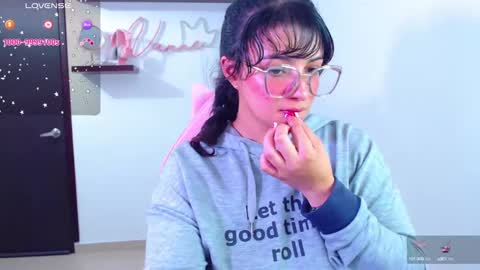 Vanesa online show from February 2025 06:01:02 PM