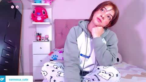 Vanesa online show from December 2025 02:18:01 AM