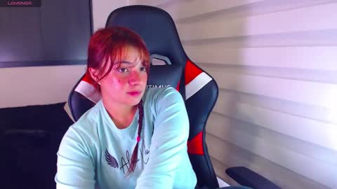 Vanesa online show from April 2026 08:09:01 PM