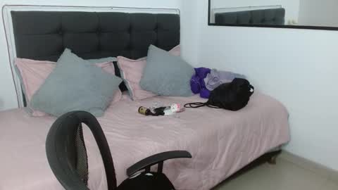 vane online show from February 2026 09:09:02 PM