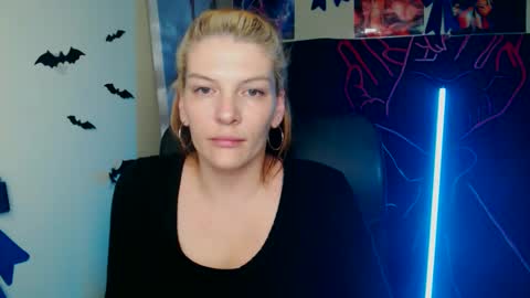 Vanessa online show from April 2026 06:16:02 AM