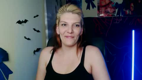 Snapshot of vanrey_ chatting on April 2026 04:48:01 AM Vanessa online show from April 2026 04:48:01 AM
