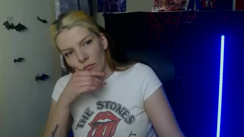 Snapshot of vanrey_ chatting on April 2026 04:02:02 PM Vanessa online show from April 2026 04:02:02 PM