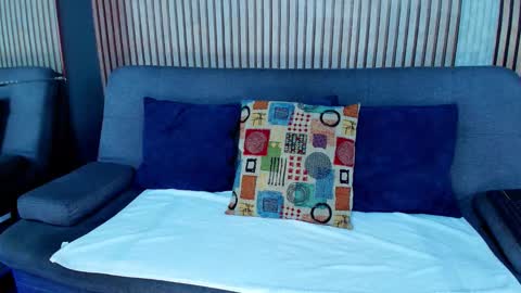 Snapshot of vans_ross chatting on January 2026 05:27:02 PM Vans Ross online show from January 2026 05:27:02 PM