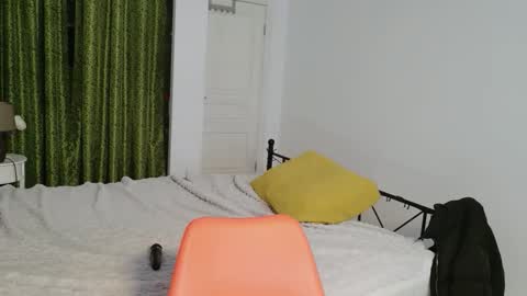 vaolietkat online show from March 2026 06:39:02 AM