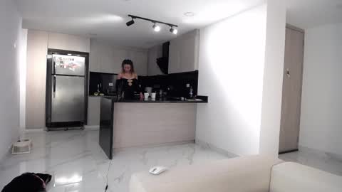 varenka_ivanova22 online show from April 2026 03:51:02 AM