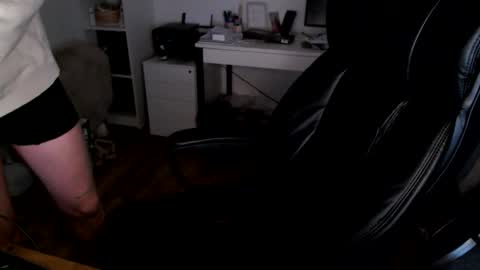 Vaslo online show from April 2026 05:43:01 PM