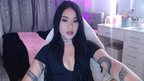 Vayolett Bass online show from October 2025 04:42:01 AM