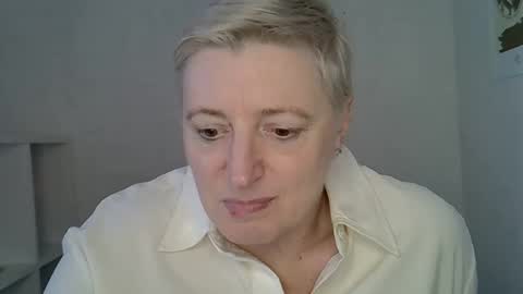 vea_motty online show from February 2026 01:21:02 PM